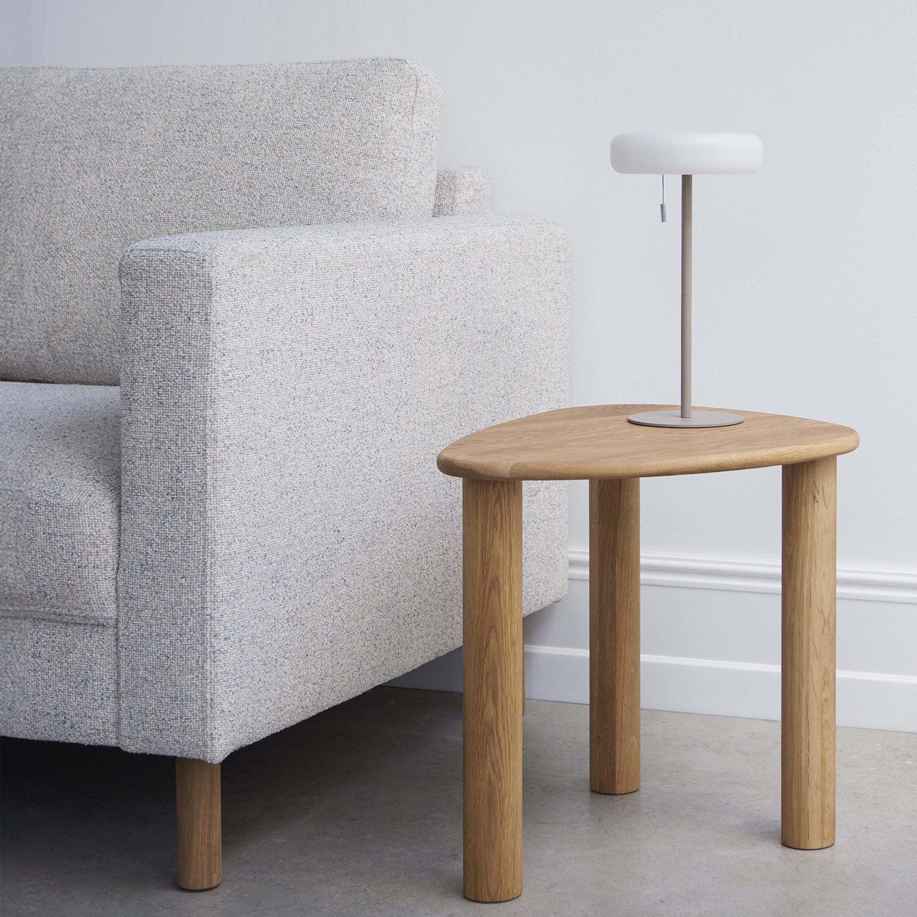 Stapleton II 3-Sitzer Sofa - Eichenbeine